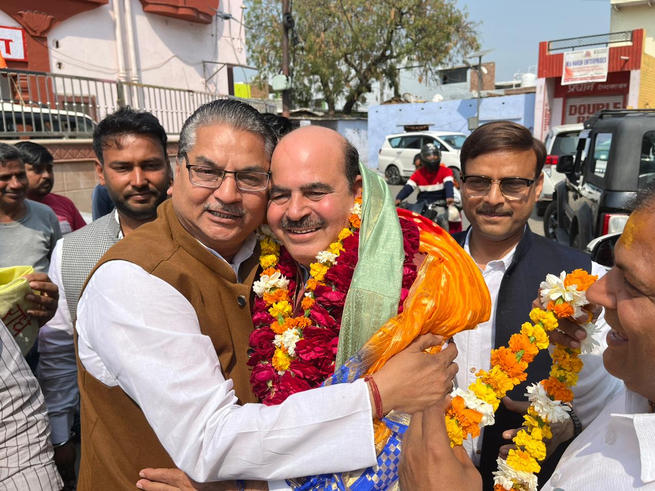 Elected Rajya Sabha member Chaudhary Tejveer Singh reached Mathura for the first time after being elected MP